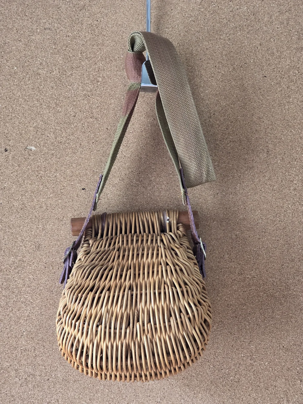 Vintage Wicker Fishing Creel Basket w/ Wood Lid & Strap (7x8x5) - Picture 2 of 16